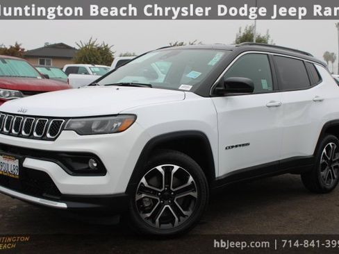 Used 2023 Jeep Compass Limited image 9