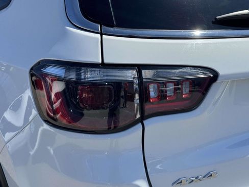 Certified 2022 Jeep Compass Latitude AWD/4WD image 11