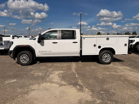 New 2026 GMC Sierra 2500 Pro w/ Convenience Package RWD image 2