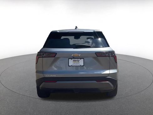 Used 2025 Chevrolet Equinox LT FWD image 12