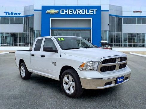 Used 2024 RAM 1500 Classic SLT image 2