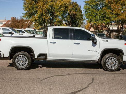 Used 2021 Chevrolet Silverado 3500 High Country w/ Z71 Off-Road Package image 4