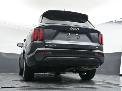 Used 2023 Kia Sorento LX image 22