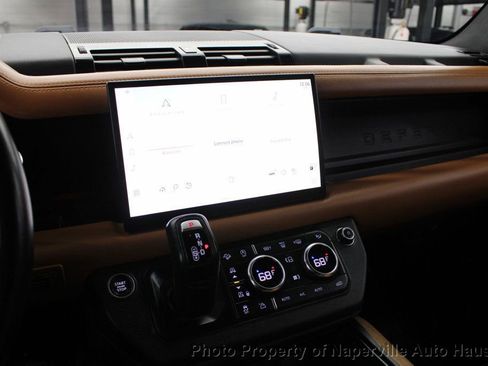Used 2022 Land Rover Defender 110 X AWD/4WD image 19