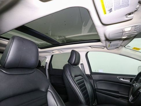 Used 2022 Ford Edge SEL w/ Convenience Package image 18