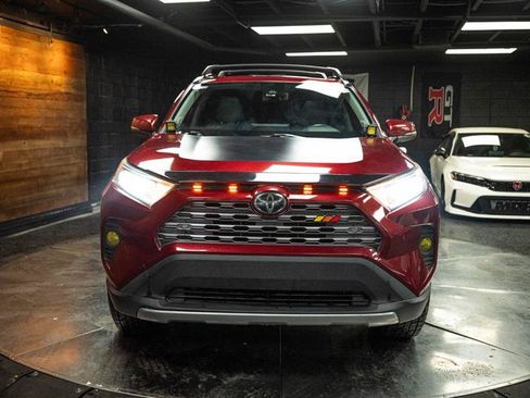 Used 2019 Toyota RAV4 Limited w/ Cold Weather Package AWD/4WD image 5