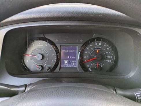 Used 2017 Toyota Sienna LE image 12