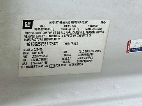 Used 2005 GMC Savana 2500 RWD image 30
