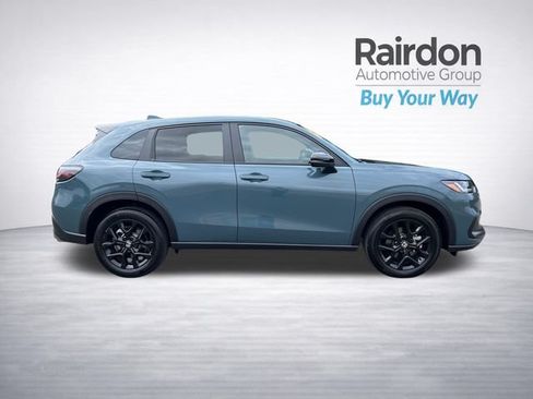Used 2025 Honda HR-V Sport image 8