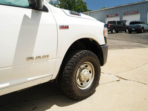 Used 2022 RAM 2500 Tradesman AWD/4WD image 18