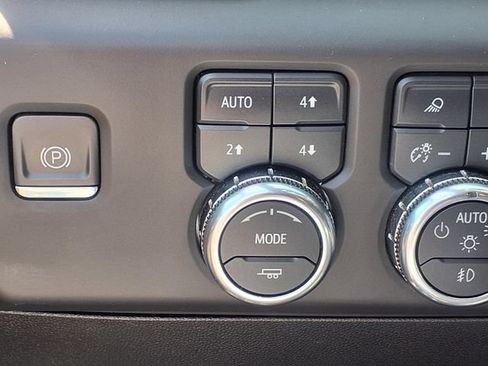 Used 2024 GMC Sierra 1500 Denali Ultimate AWD/4WD image 16