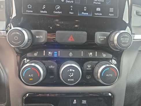 Used 2023 RAM 1500 Laramie AWD/4WD image 26