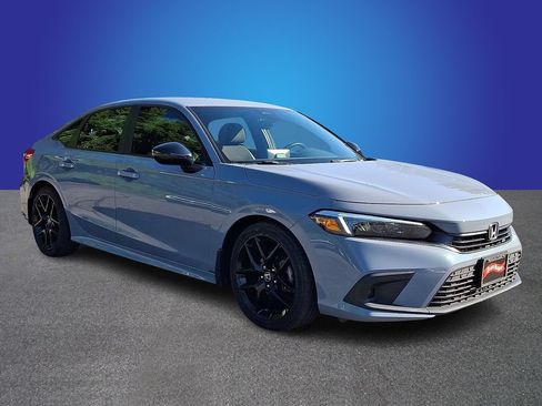 Used 2024 Honda Civic Sport image 3