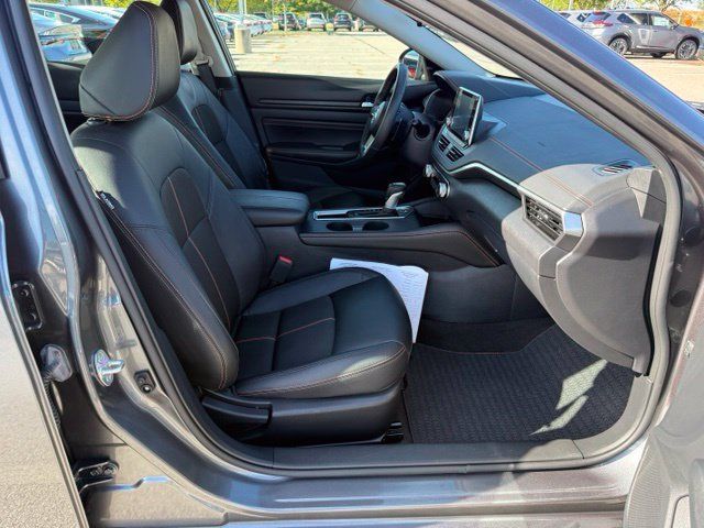 Used 2022 Nissan Altima 2.5 SR FWD image 31