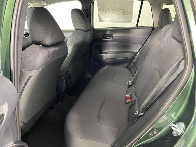 New 2026 Toyota Corolla Cross LE w/ Moonroof Package AWD/4WD image 6