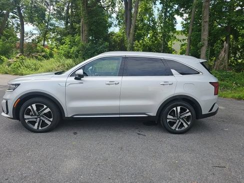 Used 2022 Kia Sorento SX Prestige w/ Panoramic Sunroof Package AWD/4WD image 4