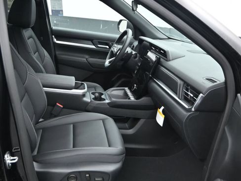 New 2026 GMC Terrain Elevation w/ Elevation Premium Package AWD/4WD image 11