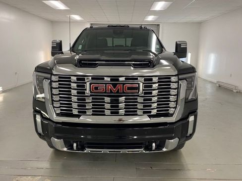 New 2025 GMC Sierra 2500 Denali w/ Denali Reserve Package image 2
