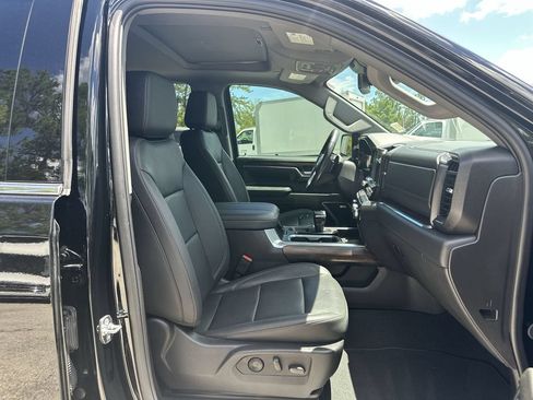 Certified 2025 GMC Sierra 1500 SLT w/ SLT Premium Plus Package AWD/4WD image 28