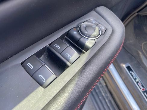 Used 2025 GMC Yukon XL AT4 Ultimate w/ LPO, Floor Liner Package AWD/4WD image 13