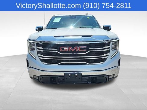 Used 2025 GMC Sierra 1500 SLT AWD/4WD image 3