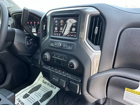New 2025 Chevrolet Silverado 1500 Custom image 10