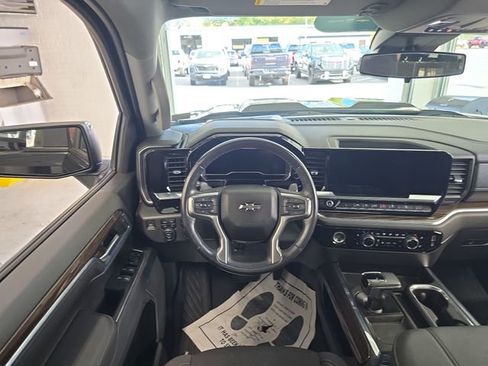 Certified 2023 Chevrolet Silverado 1500 LT Trail Boss image 12