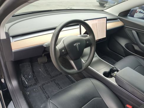 Used 2020 Tesla Model 3 Long Range image 16