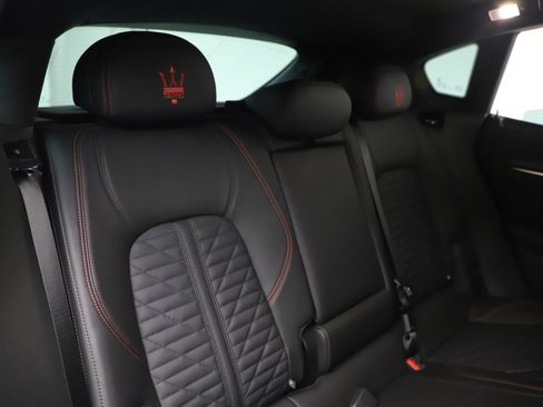 Used 2019 Maserati Levante Trofeo AWD/4WD image 26