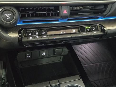 Used 2024 Toyota Prius Limited w/ Limited Premium Package image 13