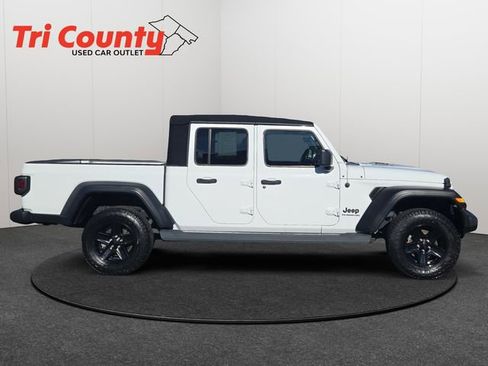 Used 2020 Jeep Gladiator Sport w/ Quick Order Package 24S AWD/4WD image 9