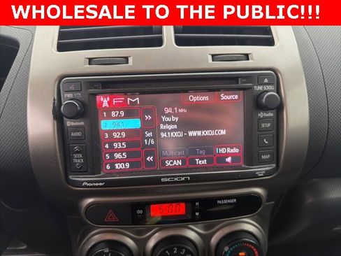 Used 2014 Scion xD image 9