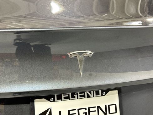 Used 2018 Tesla Model 3 Long Range image 11