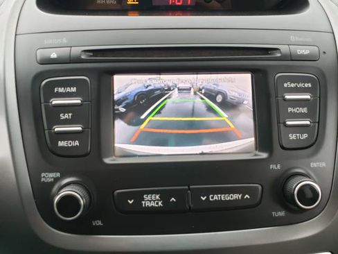 Used 2015 Kia Sorento LX AWD/4WD image 24