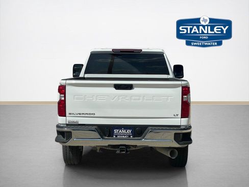 Used 2025 Chevrolet Silverado 2500 LT w/ Convenience Package AWD/4WD image 6