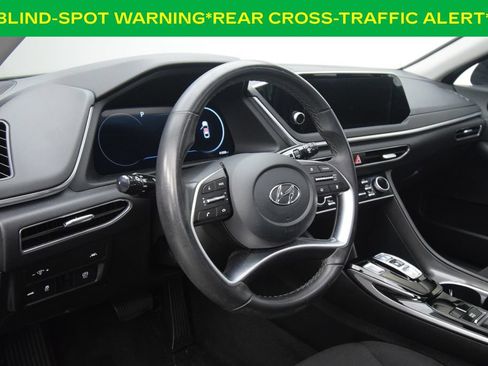 Used 2023 Hyundai Sonata SEL w/ Convenience Package FWD image 16