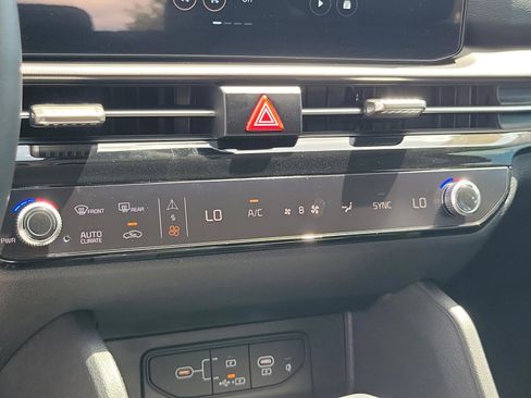 New 2026 Kia Sportage SX AWD/4WD image 6