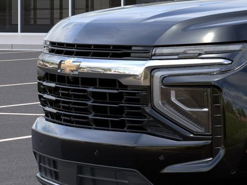 New 2026 Chevrolet Suburban LS w/ LS Custom Edition AWD/4WD image 15