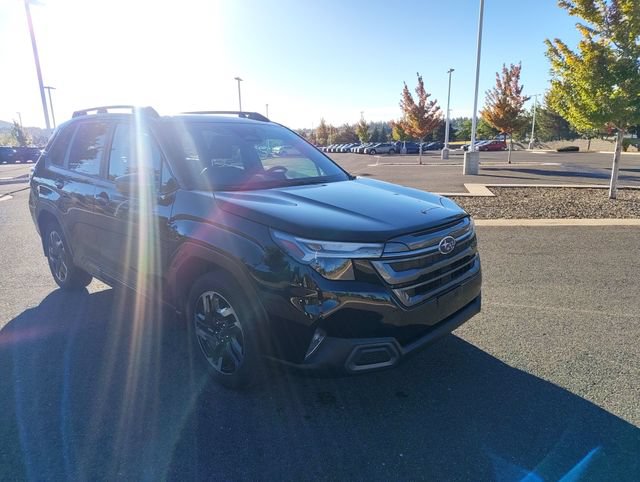 Certified 2025 Subaru Forester Limited AWD/4WD image 1