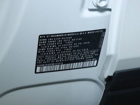 Used 2023 Volkswagen Atlas Cross Sport SEL AWD/4WD image 22