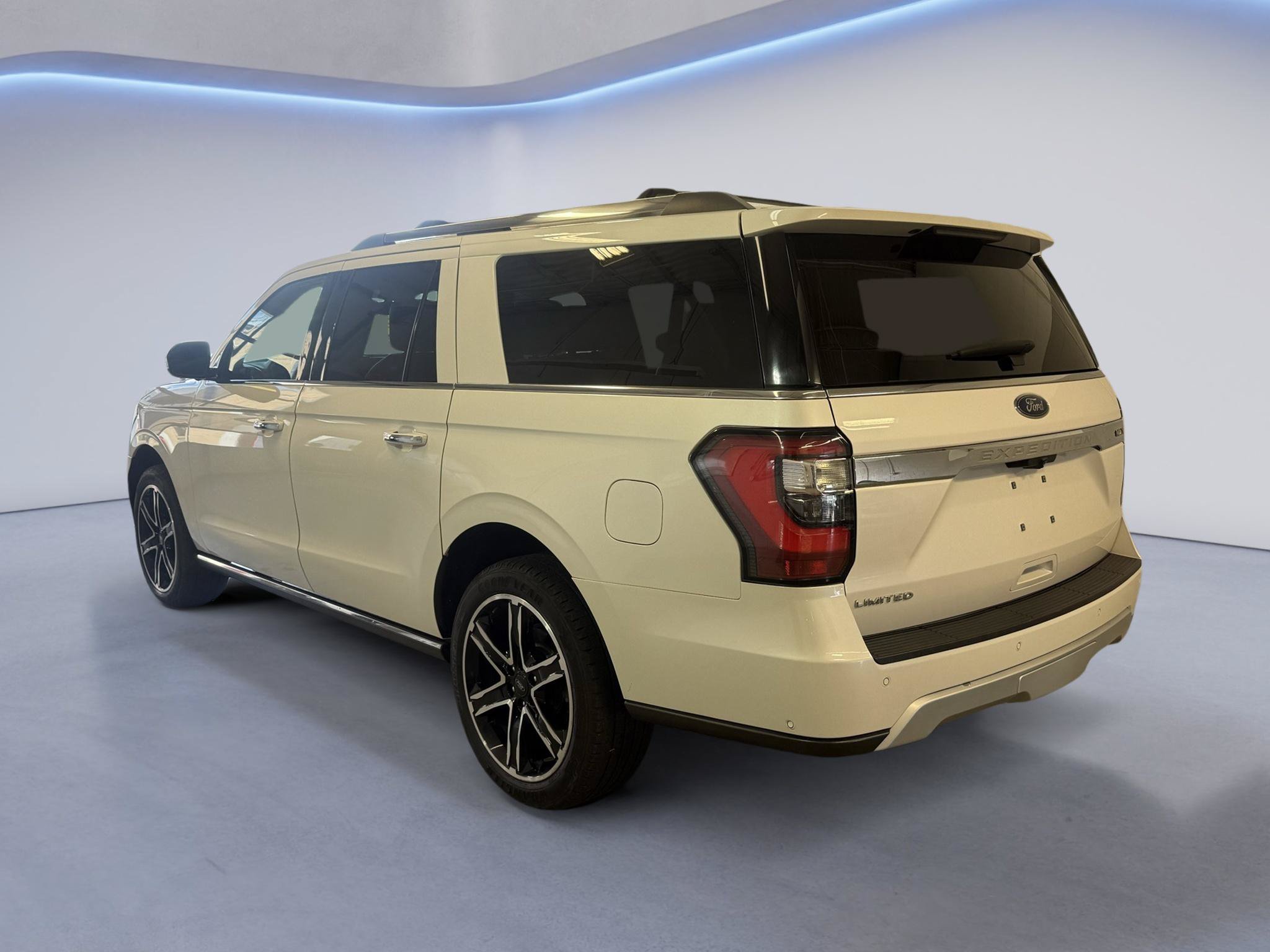 Used 2019 Ford Expedition Max Limited w/ Special Edition Package AWD/4WD image 5