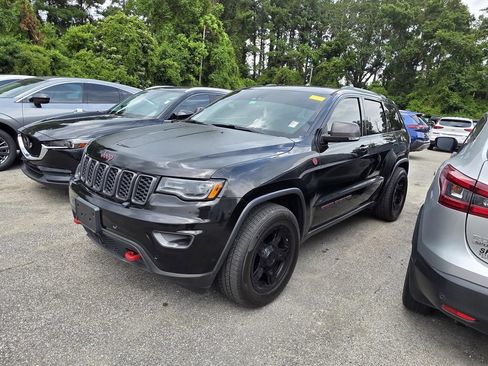 Used 2018 Jeep Grand Cherokee Trailhawk w/ Trailhawk Luxury Group AWD/4WD image 4