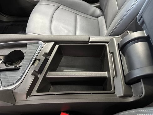 Used 2023 Buick Enclave Essence w/ Experience Buick Package AWD/4WD image 30