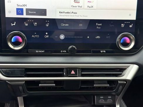 Used 2023 Lexus RX 350 Premium w/ Accessory Package AWD/4WD image 16