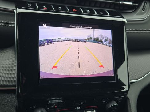 New 2025 Jeep Grand Cherokee Altitude RWD image 42