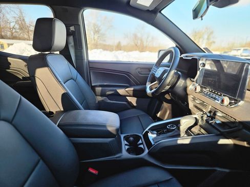 New 2025 Chevrolet Colorado Trail Boss w/ Midnight Edition image 5