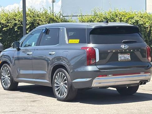 Used 2023 Hyundai Palisade Calligraphy w/ Cargo Package FWD image 6