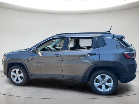 Used 2018 Jeep Compass Latitude AWD/4WD image 8