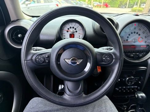 Used 2012 MINI Cooper Countryman FWD image 13