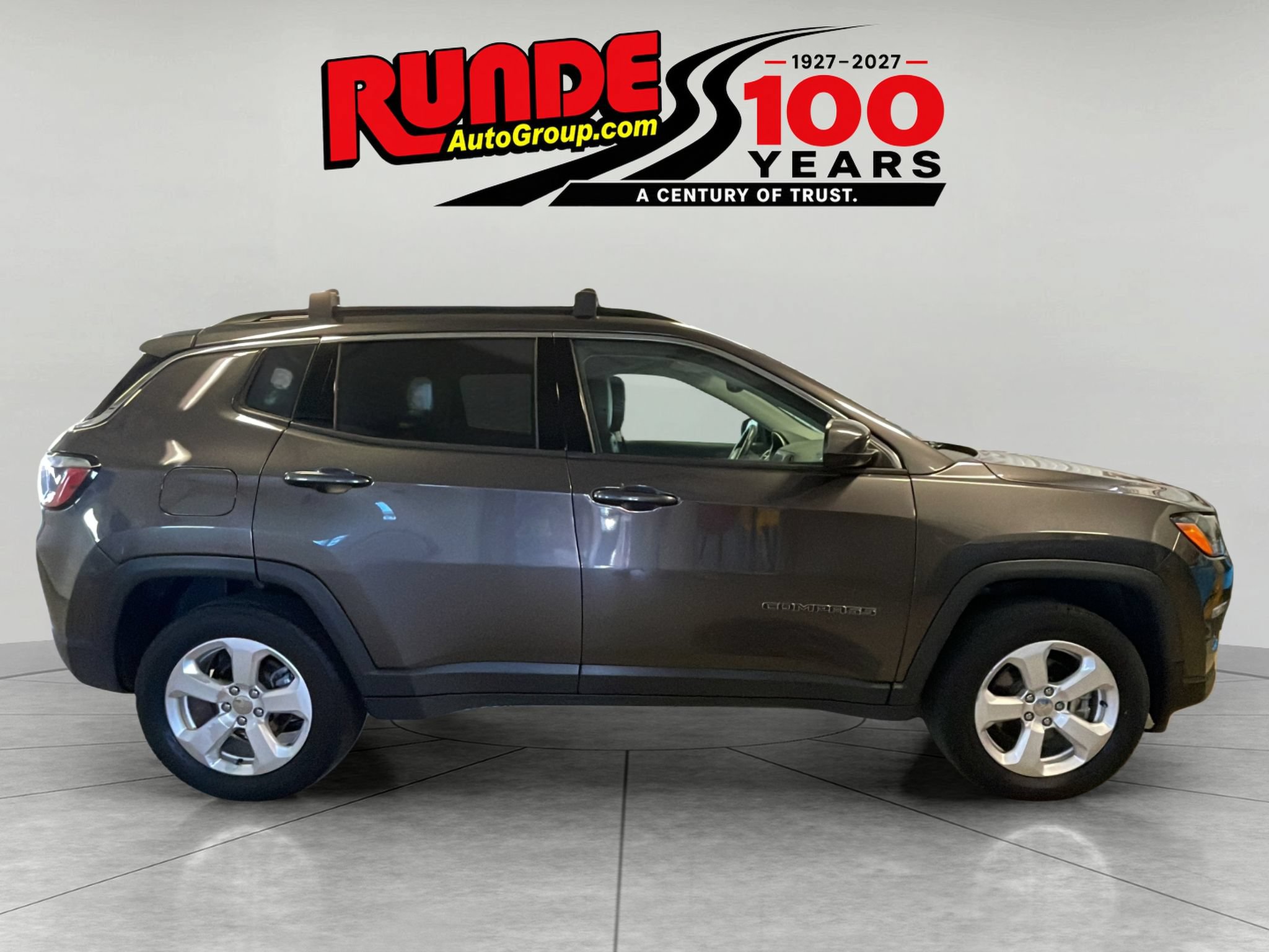 Used 2018 Jeep Compass Latitude w/ Popular Equipment Group AWD/4WD image 6